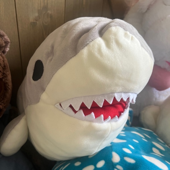 Assorted Plush Toy Collection - Picture 5 of 12